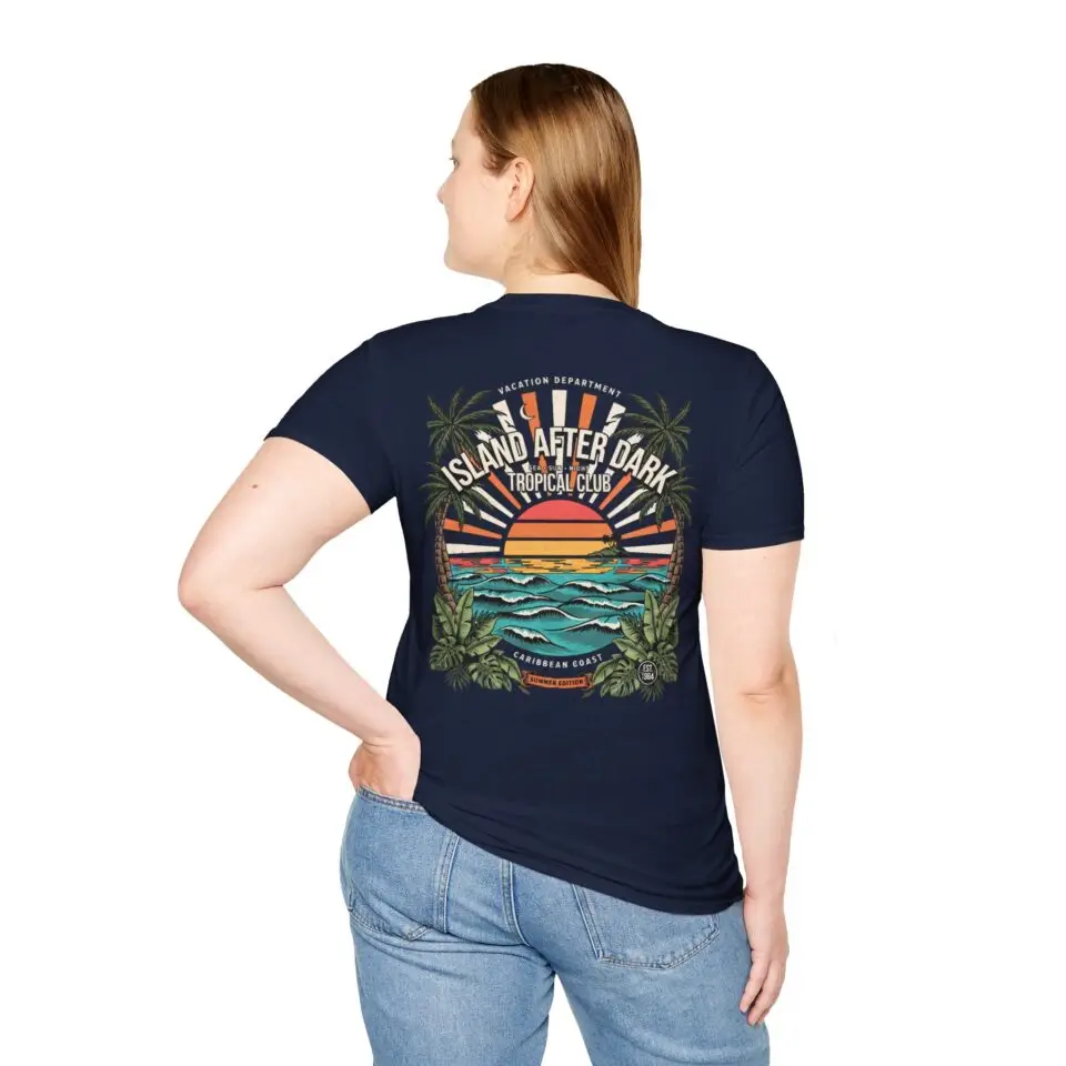 A retro tropical graphic tee built around the Island After Dark mood, with a sunset, ocean waves and palm leaves. Lightweight, unisex and easy to style for relaxed everyday looks.